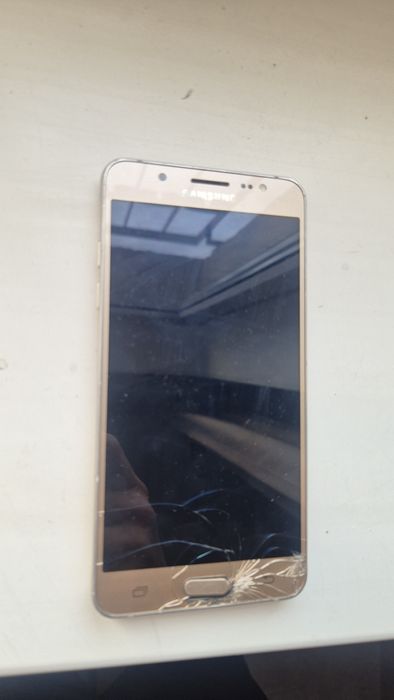Samsung galaxy J5
