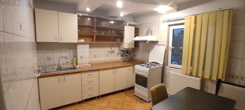 Închiriere Apt 2 camere — fotografia 1