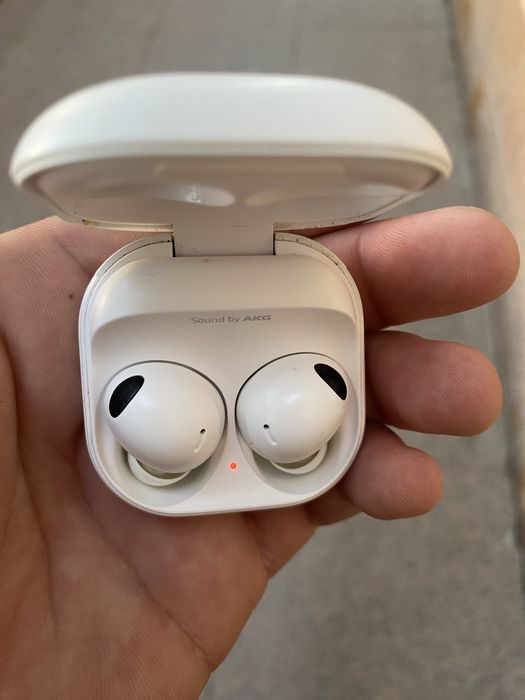 Продам наушники Galaxy Buds 2 Pro