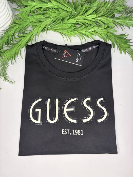 Дамска тенискаа