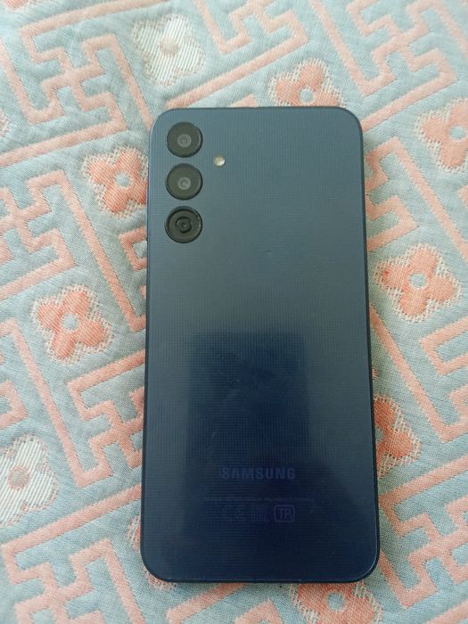 Самсунг а25 5G..