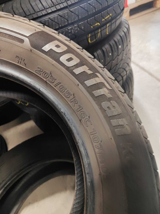 2бр.летни гуми 205/65/16C Kumho