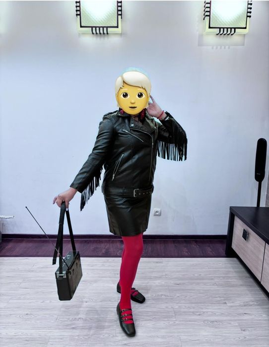 Продам ЭКО куртку- косуху и юбку