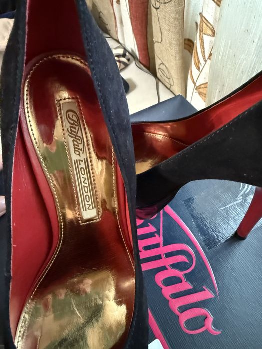 Стильные женские туфли