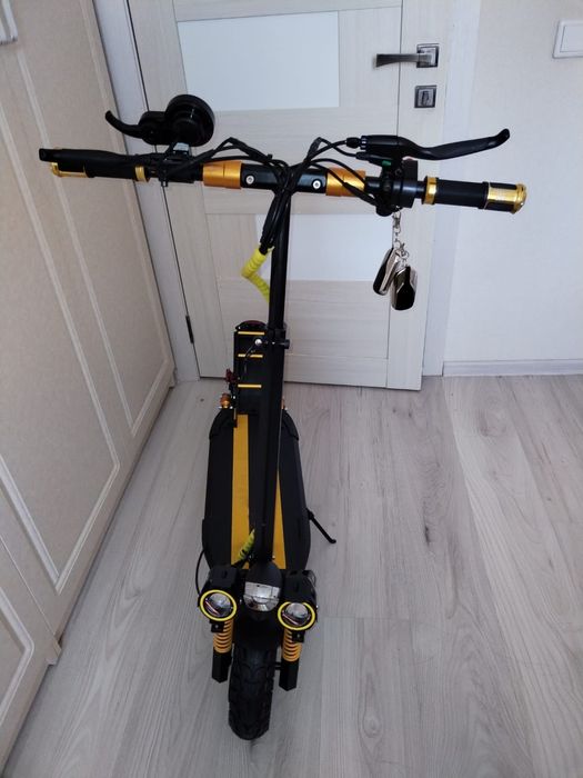 Новый Электросамокат без пробега