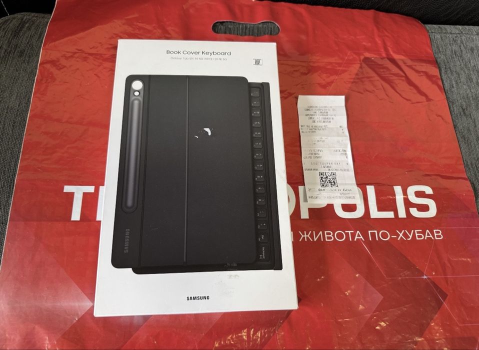 ***КАТО НОВ Samsung Book Cover Keyboard S9  / Fe 5G Технополис Гаранци
