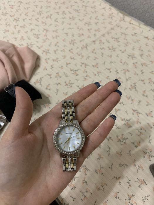 Продам часы в отличном состоянии