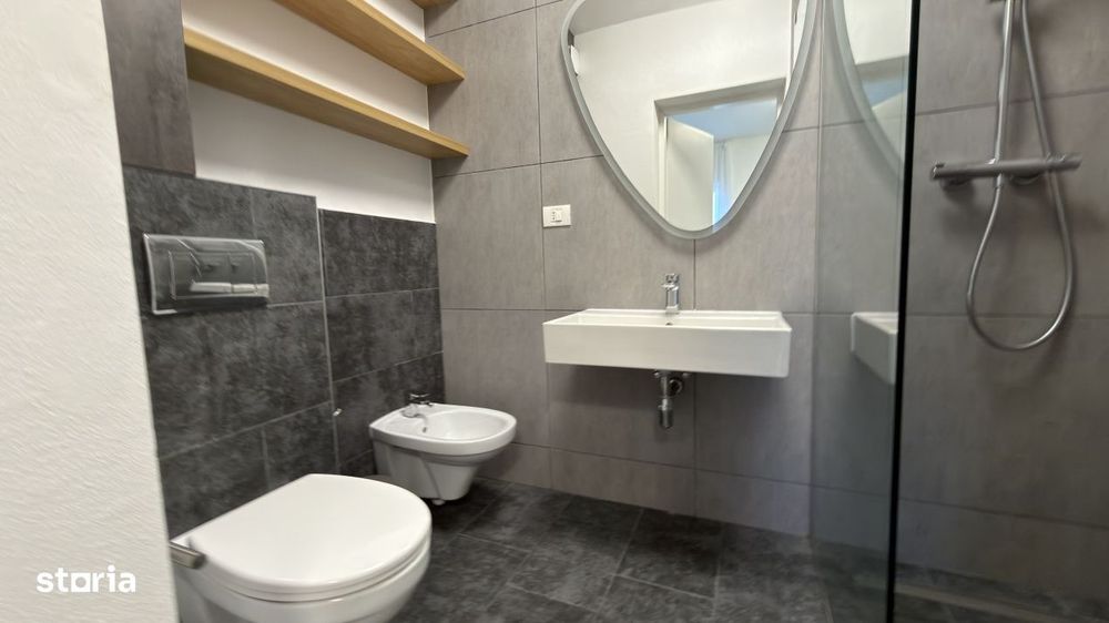 Apartament 3 camere, 2 bai, 57 mp, mobilat, parcare, zona Centru Vechi