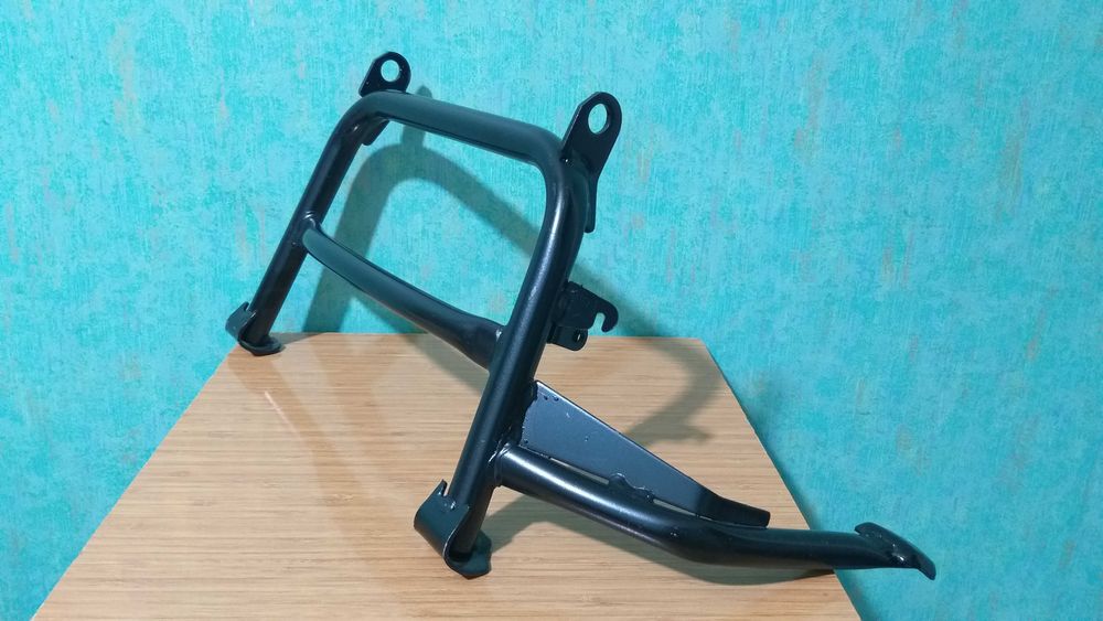 Продаётся ножка центральная для скутера