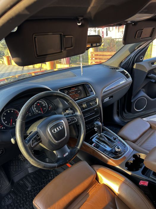 Audi q5 2.0 tfsi quattro s tronic