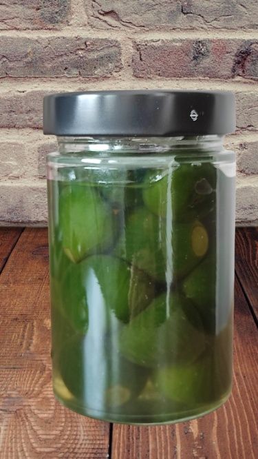 Сладко от зелени смокини и дриги