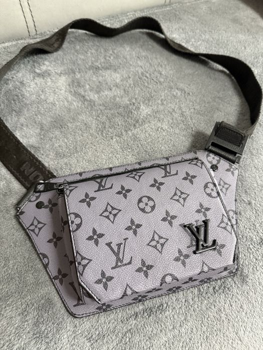 Louis Vuitton чанта