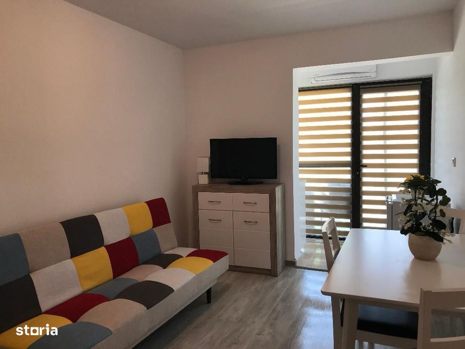 2 camere Saturn