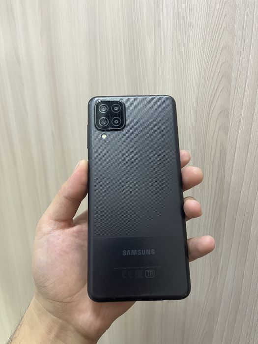Продам Samsung A12 3/32GB