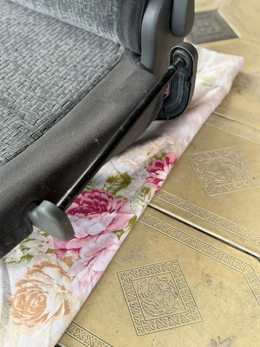 Третий ряд сидений прадо 120