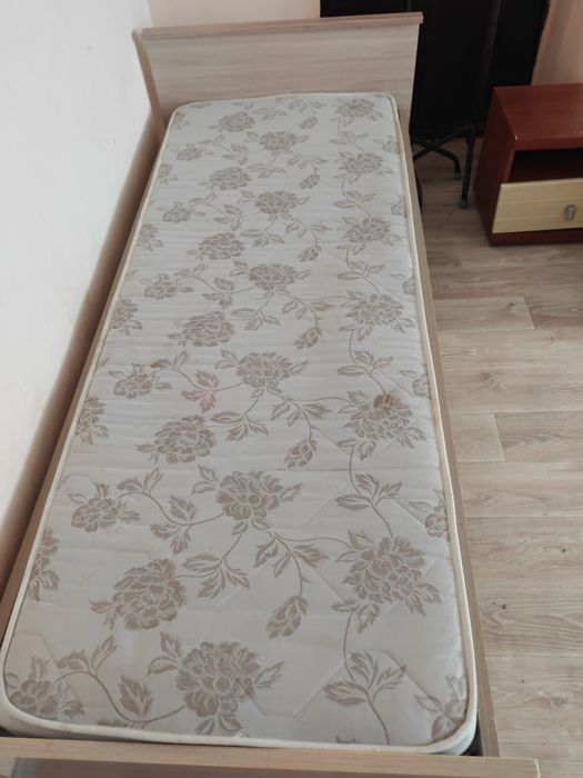Кроваты одноместные