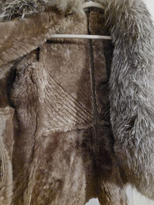 Haina blana naturala vulpe superba