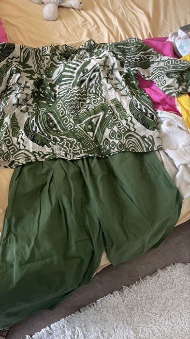 Летний брючной костюм