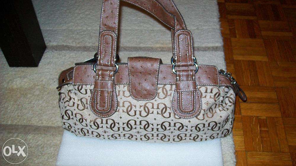 Geanta Guess