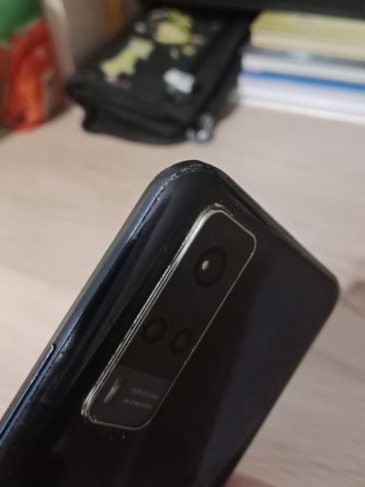 Телефон vivo y33s