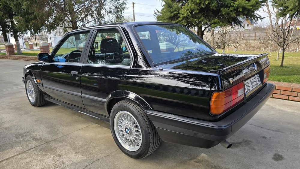 BMW 3 Series 1988 — imagine 4