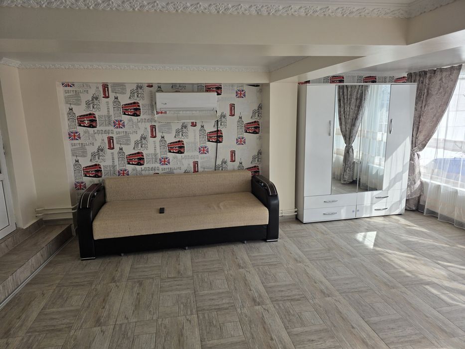 garsoniera la curte direct proprietar