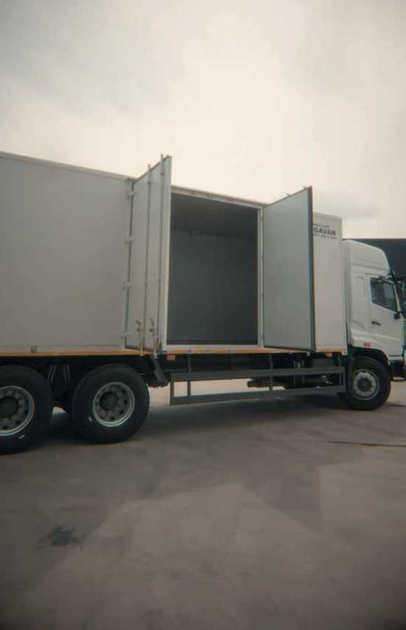 Sinotruk HOWO V5X MEGAVAN sizning ishonchli hamkoringiz !!!
