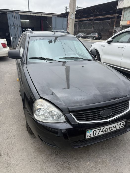 Lada Priora универсал 2013 года