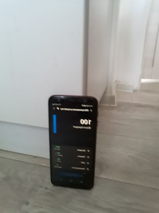 Телефон смартфон Samsung j6 plus