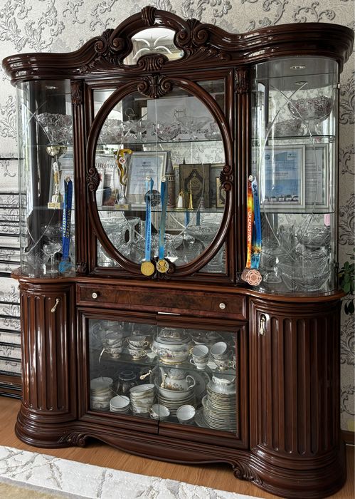 Напольный Шкаф витрина