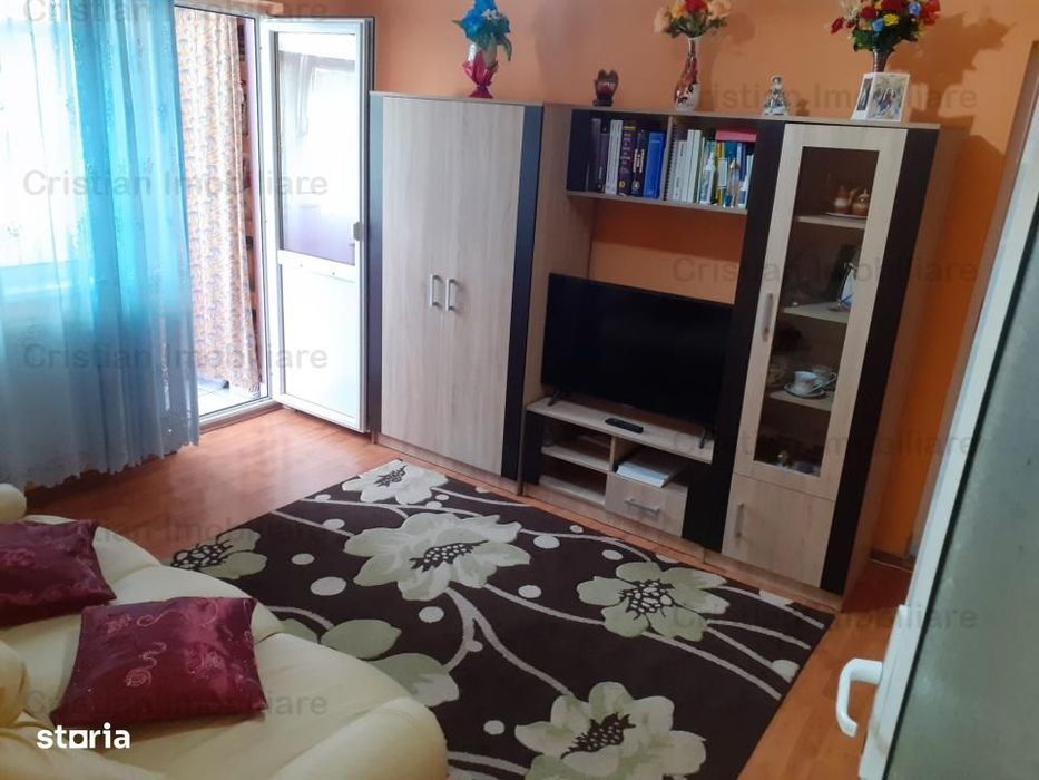 AP. 3 camere, etaj 1, MOBILAT SI UTILAT, zona Viziru 1 — fotografia 1