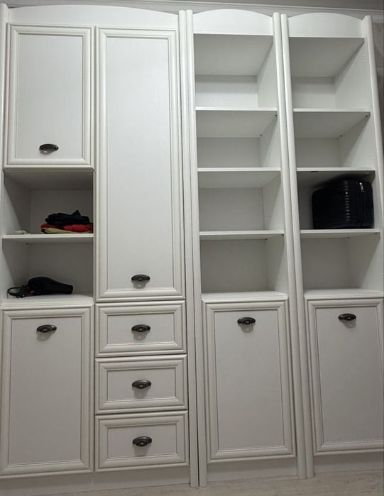 Продам шкаф и письменный стол