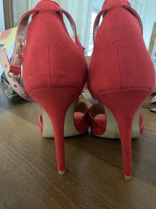 Обувь/Туфли женские, красные