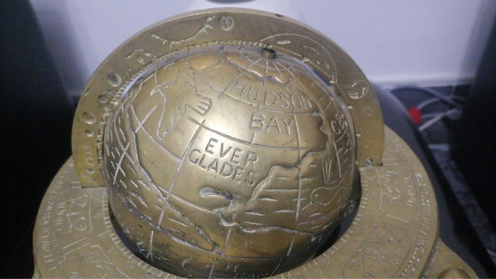 Glob pamantesc… mare bronz