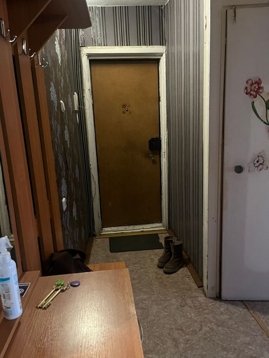 Продам 2 ком квартиру улучшенной планировки,