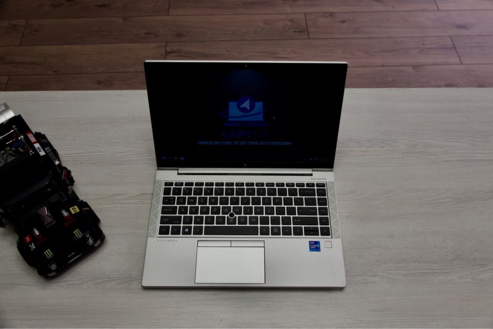 HP EliteBook 830 G8 vPro i7 1185G7/32GB/256GB