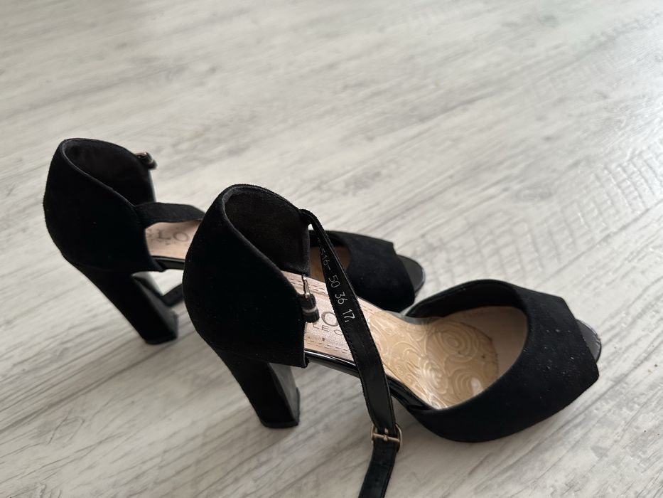 Продам туфли черные