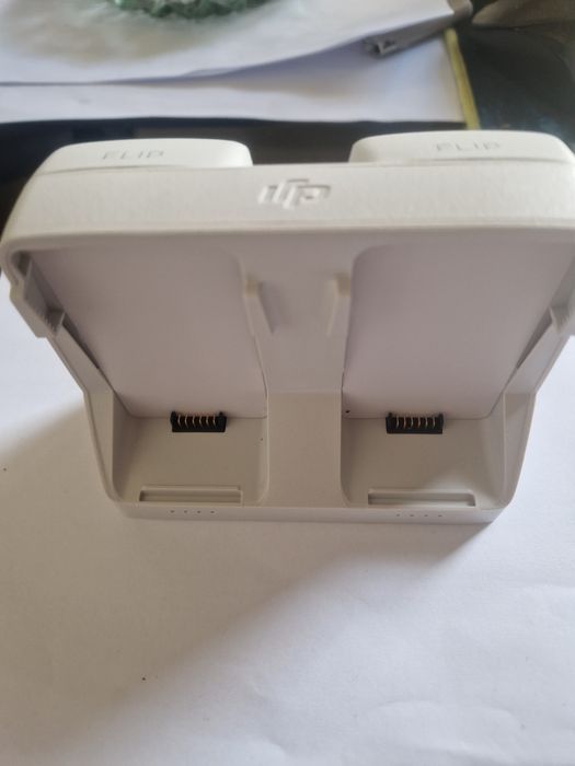 Dji flip baterii noi.4 si 6 cicluri+hub