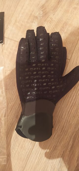 Перчатки для подводной охоты