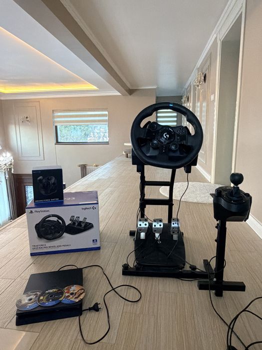 Продавам Playstation4+Logitech G923