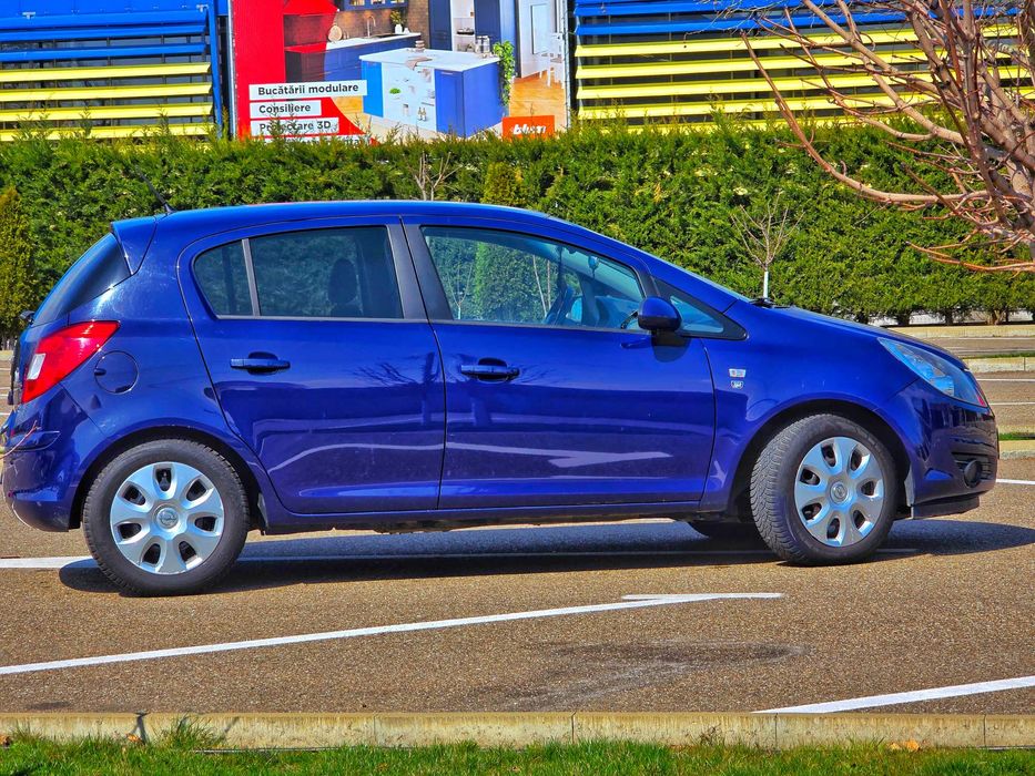 Vând Opel Corsa D 1.2 benzina 2011