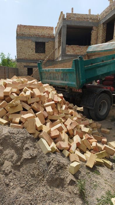 Pishgan g'isht  va xom g'isht etkazip beramiz.Pishgan gisht 1075 som