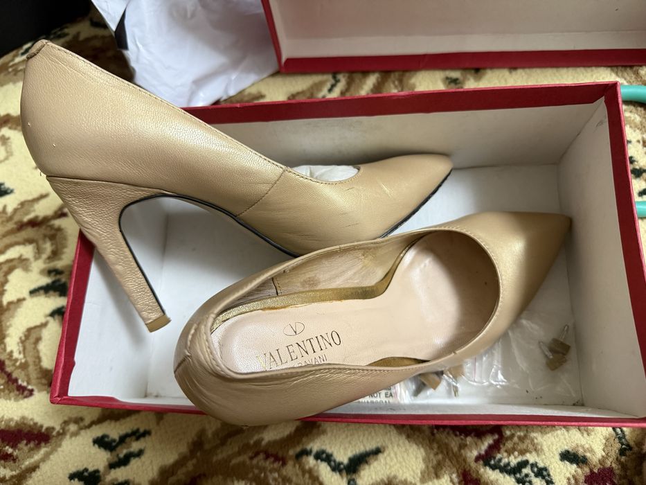 Туфли на каблуках