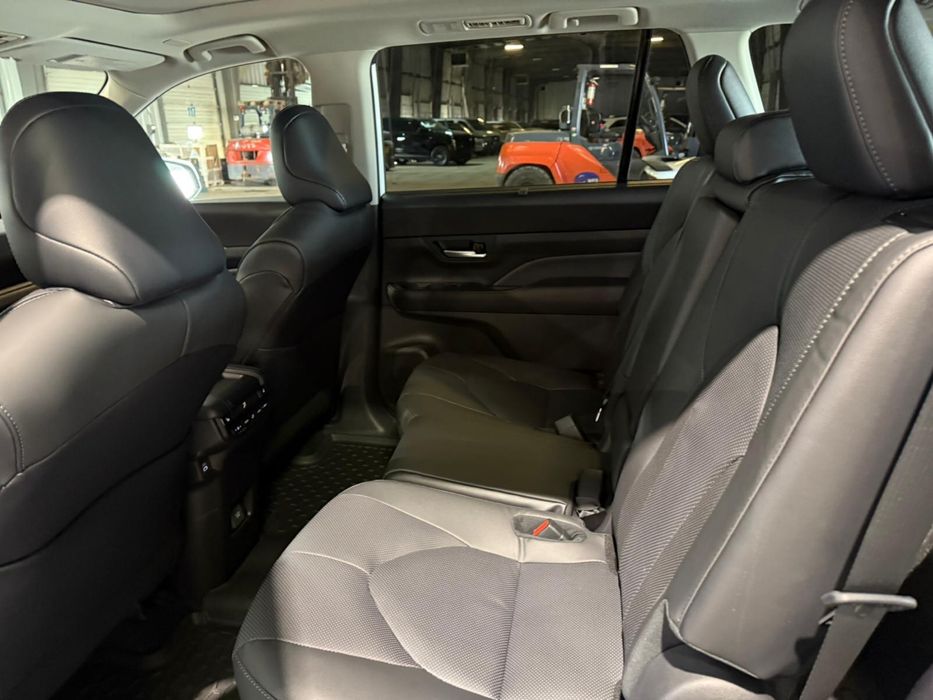 Tayota grand haylandir haybrit 2,5L 2026 limitid