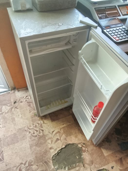 Продам мини холодильник