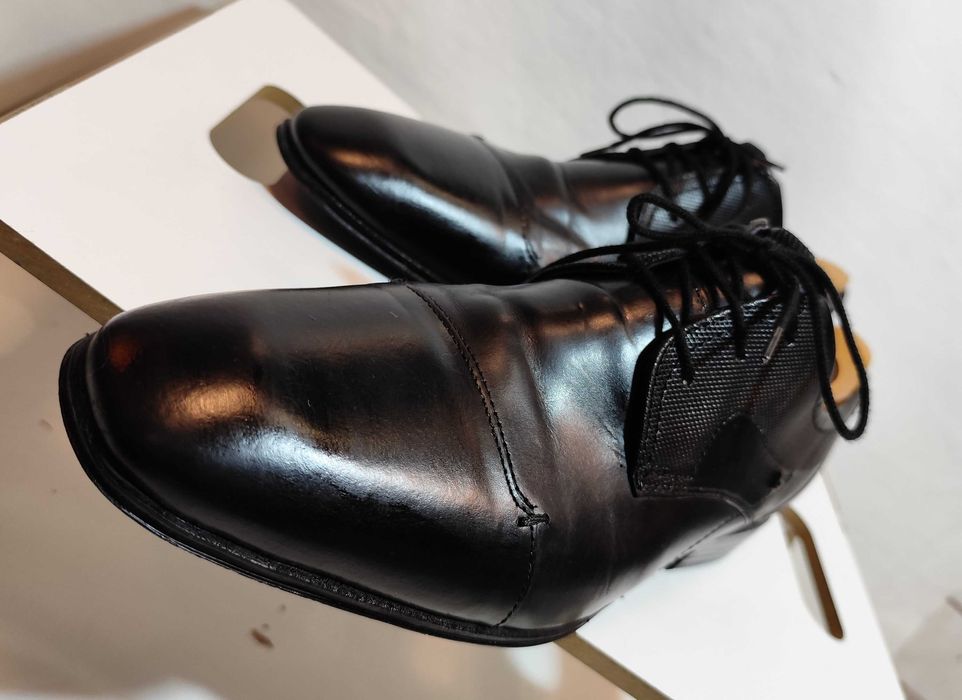 Pantofi derby 46 cap toe Bugatti piele naturala moale negru