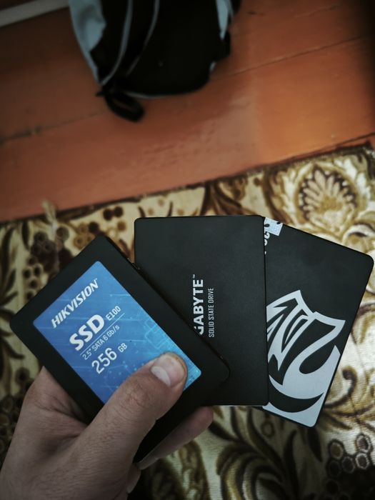 SSD 256gb SATA разных моделей