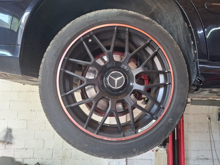 Продам диски на Mercedes AMG R 18