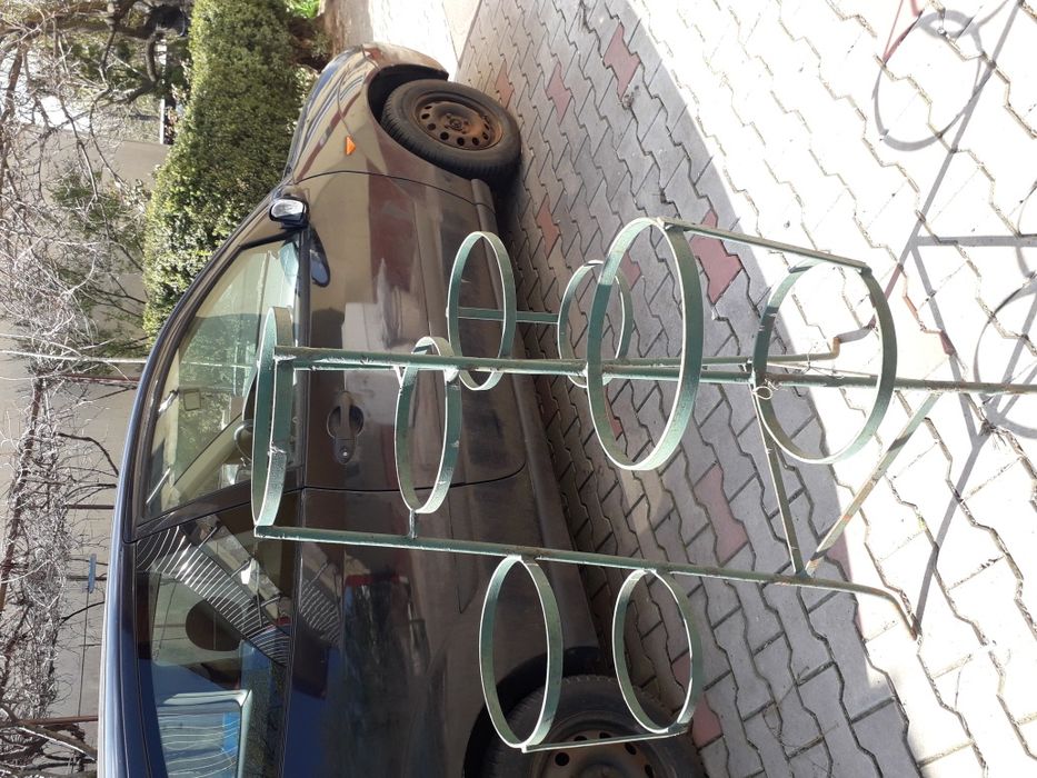 Suport pentru 4 ghivece mari de flori