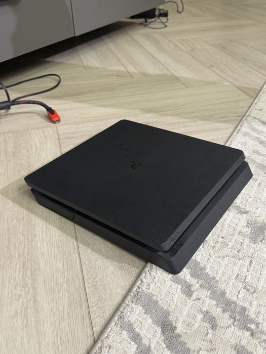 Playstation 4 идеальное состояние